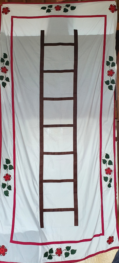 Rose Croix Red Room Floorcloth Border with Ladder